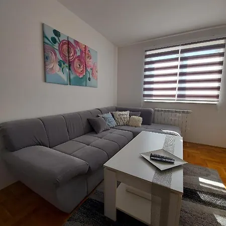 Apartman Victoria Lukavica Exterior photo
